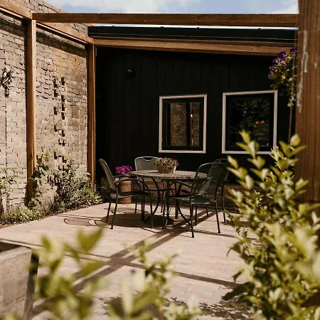 Villa In De Tuin In Gees Extérieur photo